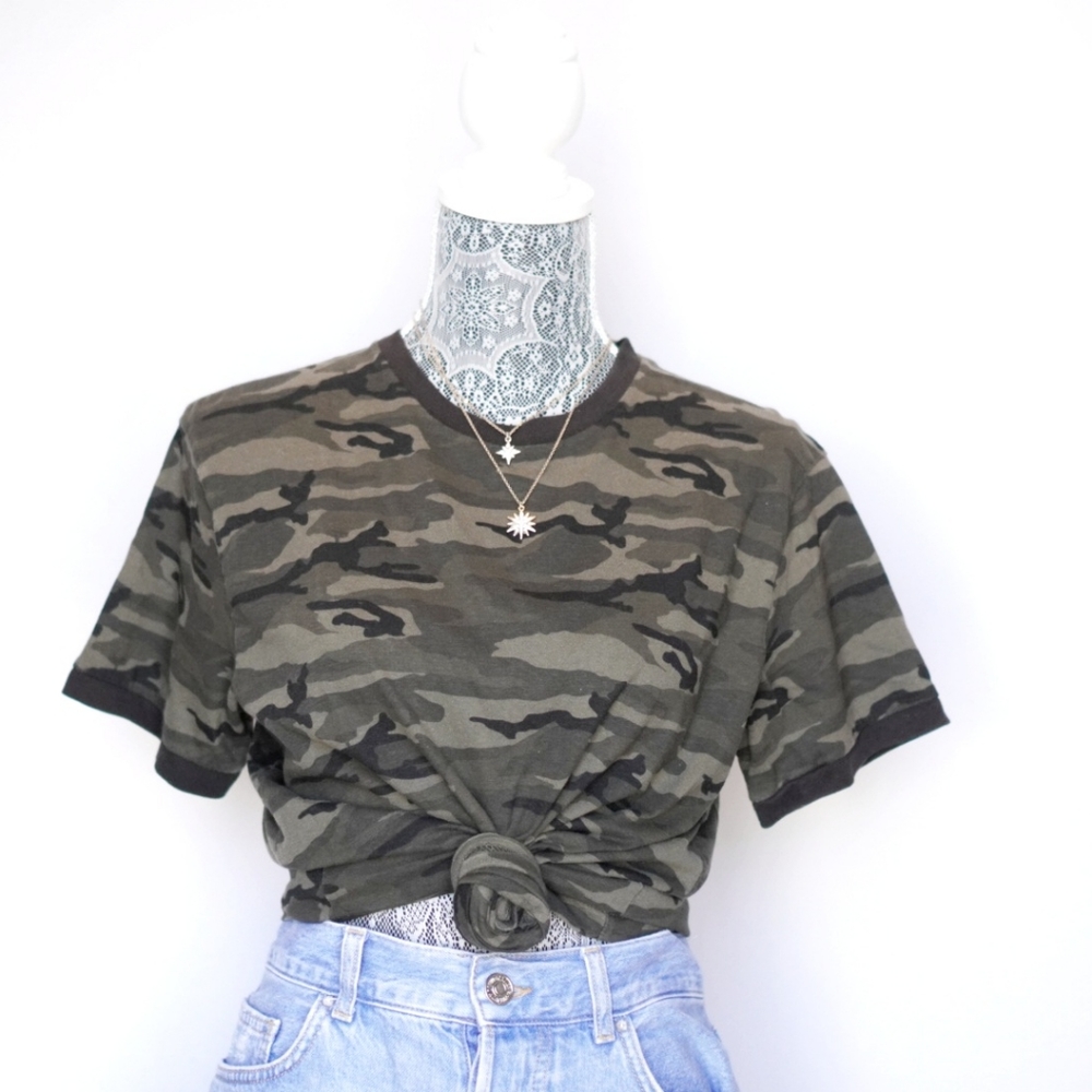 Old Navy Camouflage Short T-Shirt Casual